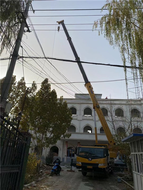 张掖市设备吊装吊地磅吊钻机等设备