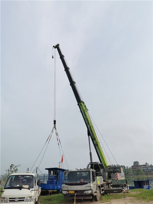 张掖市桥梁建设吊装案例